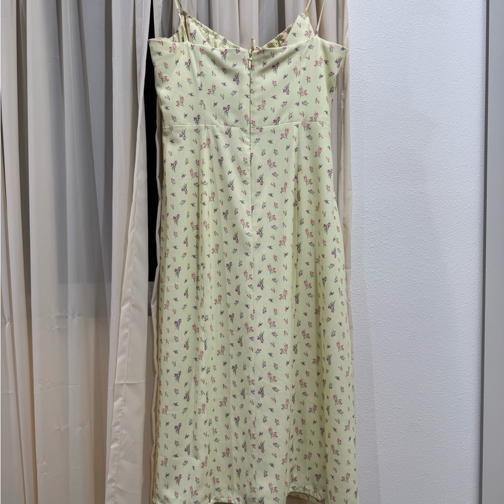 House of CB Cream Floral Midi Dress - Picture 4 of 6